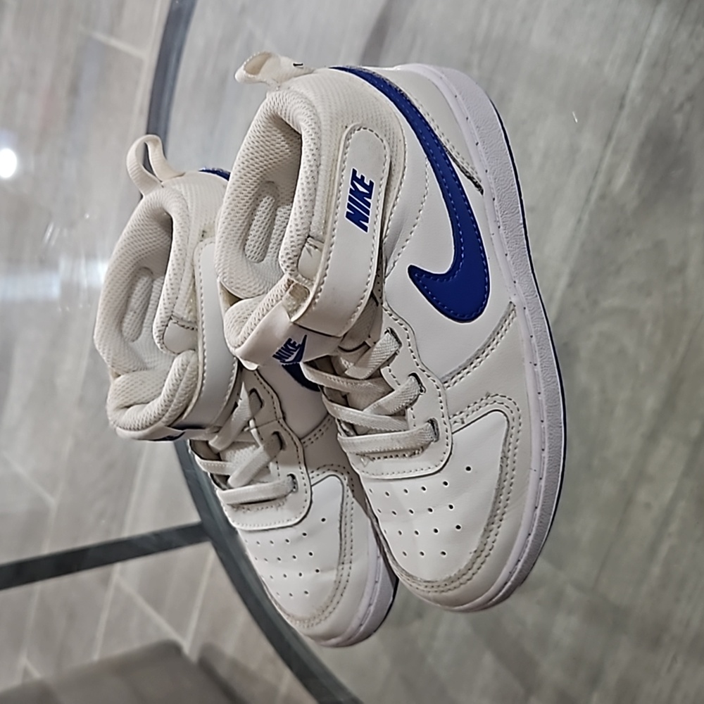 KIDS' NIKE LITTLE KID COURT BOROUGH MID 2 SNEAKERS